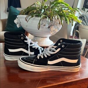 Vans Classic Black & White High-Tops